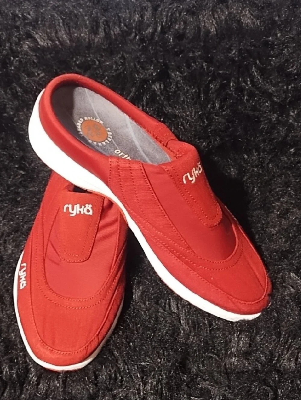 Ryka VGC Women's Red Slip-On Sneakers Size 6 Orthaheel.